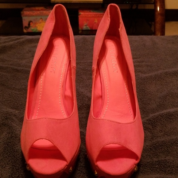 Stilettos - Picture 2 of 4